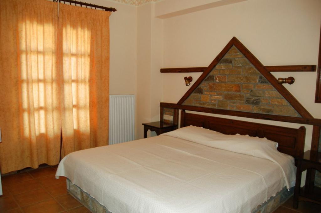 Melifilos Agios Ioannis  Luaran gambar